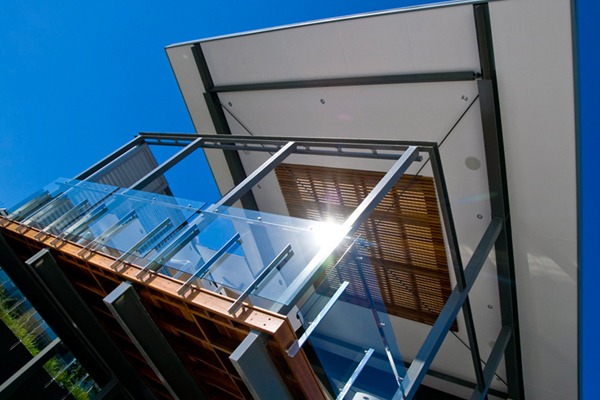 Glass Balustrade - Thump