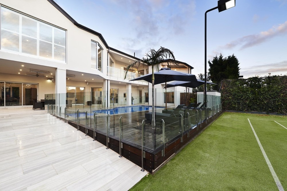 Frameless Glass Pool Fencing Installation Melbourne