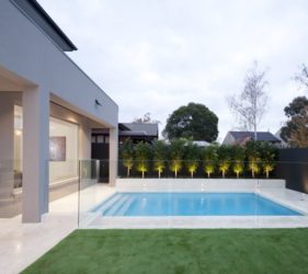 Recessed Concrete Style Frameless Glass Pool Fence