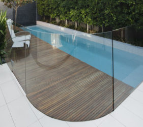 Curved Glass Pool Fence