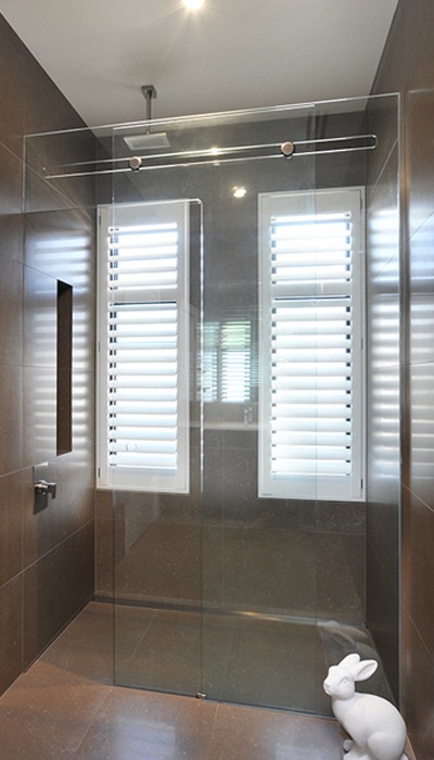 Eurogilde shower screen