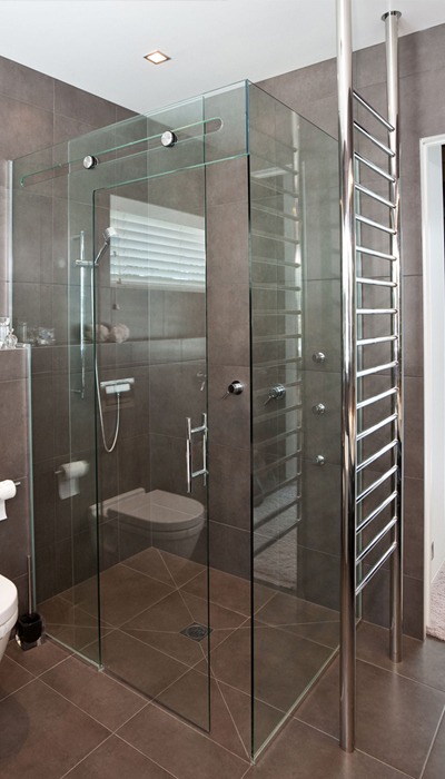 Euroglide Corner Shower Screen